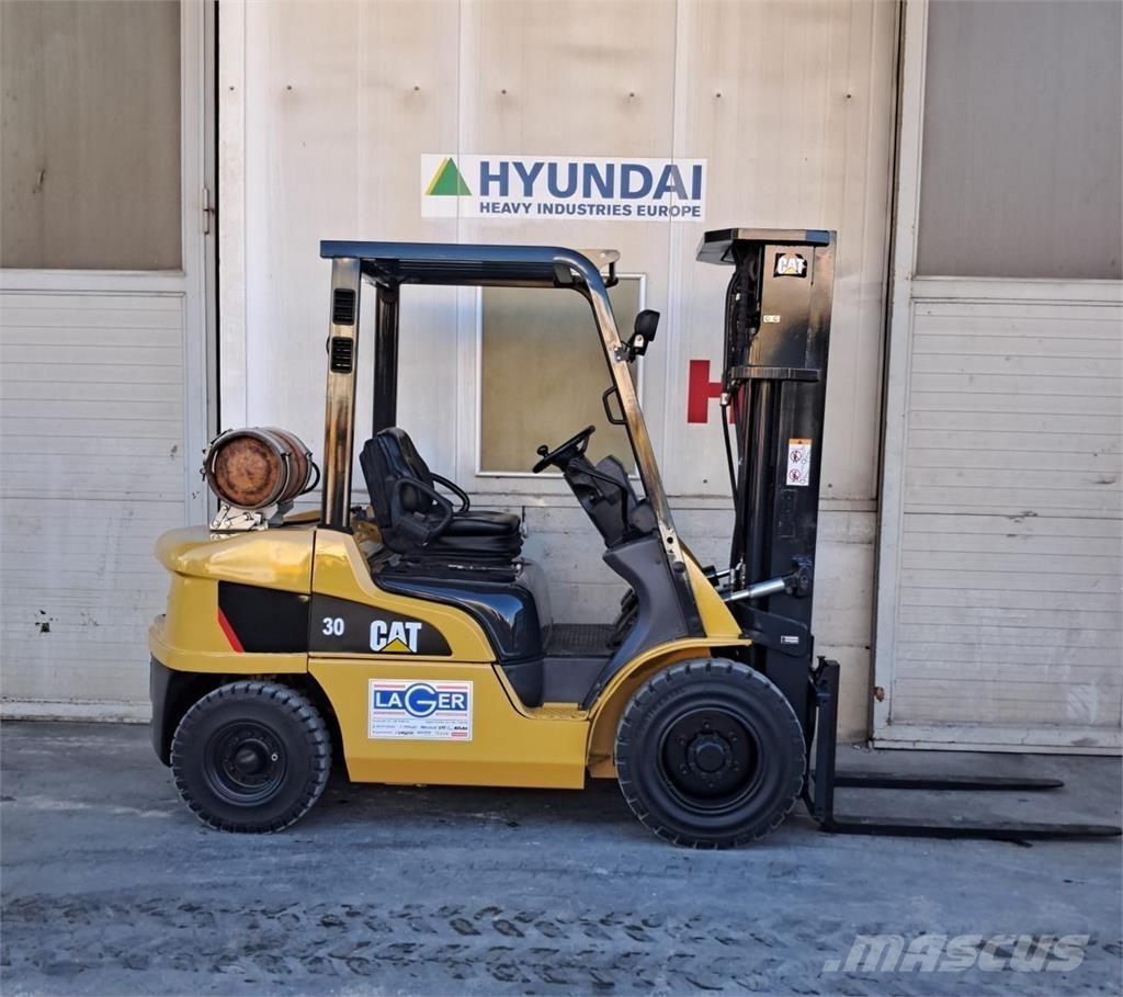 CAT GP30NT LPG 지게차