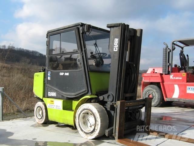 Clark CGP30 LPG 지게차