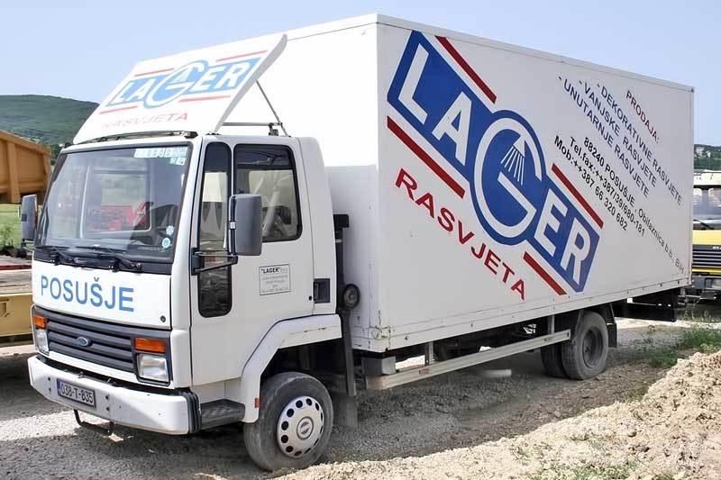 Ford DC 패널 화물차
