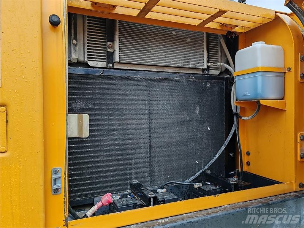 Hyundai R250NLC-7A 대형 굴삭기 29톤 이상