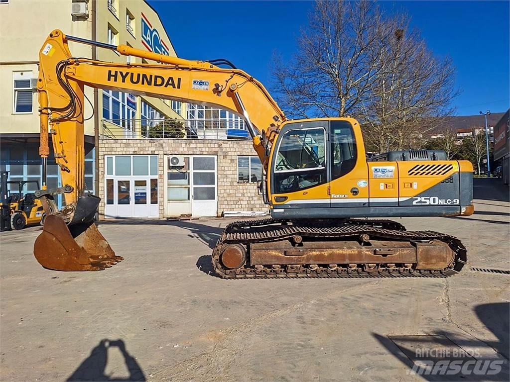Hyundai R250NLC-9 대형 굴삭기 29톤 이상