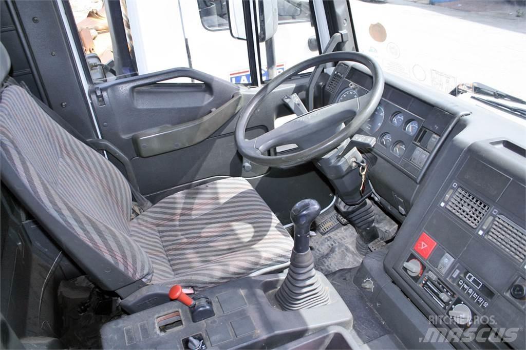 Iveco 720E42 트랙터 유닛