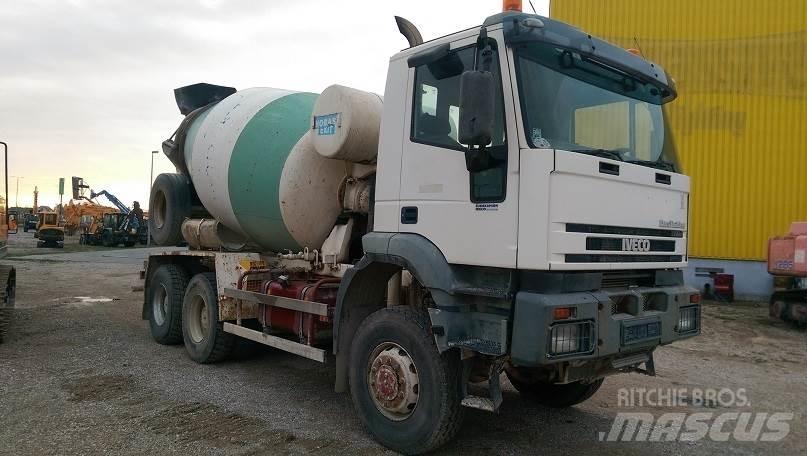 Iveco EUROTRAKKER MP380 콘크리트 믹서트럭