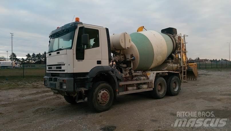 Iveco EUROTRAKKER MP380 콘크리트 믹서트럭