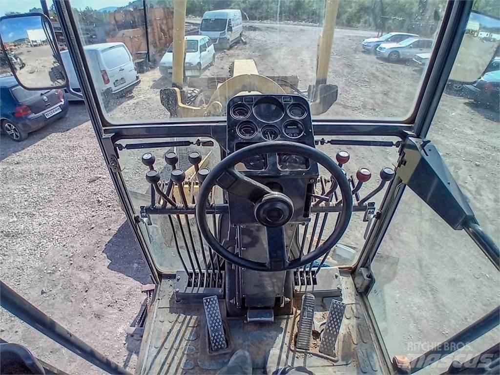 Komatsu GD655-3A 그레이더