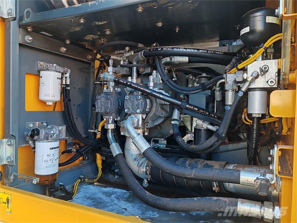 Liebherr R924 NLC 대형 굴삭기 29톤 이상