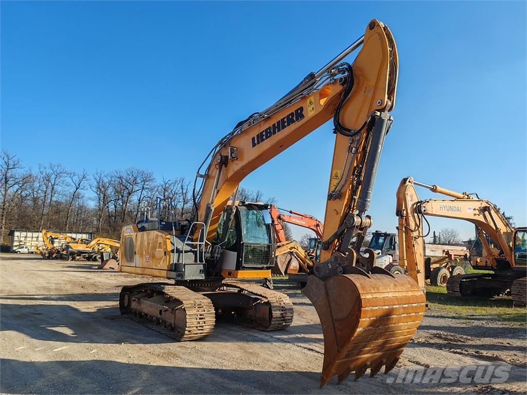 Liebherr R924 NLC 대형 굴삭기 29톤 이상