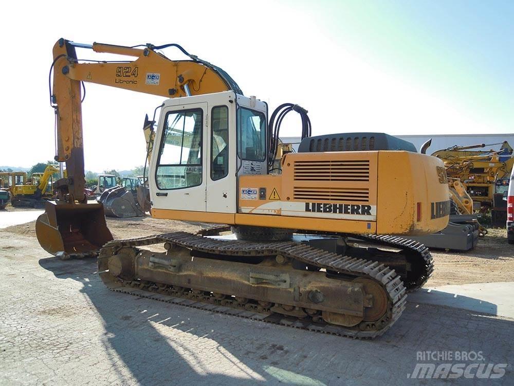 Liebherr R924B HDSL 대형 굴삭기 29톤 이상