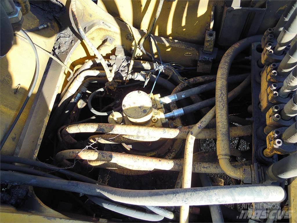 Liebherr R932HDSL 대형 굴삭기 29톤 이상