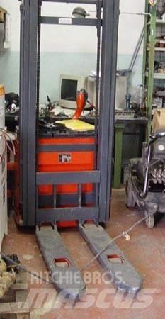 Linde L10 경량 리프터