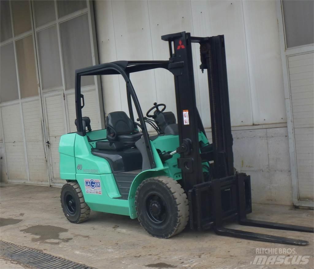 Mitsubishi FD40N 디젤 지게차