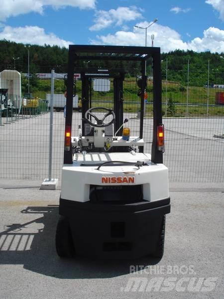 Nissan H01A15 LPG 지게차