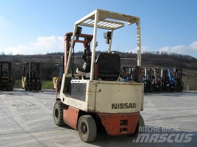 Nissan M01L15 전동 지게차