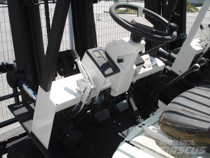 Nissan NH02M20 그 외 지게차