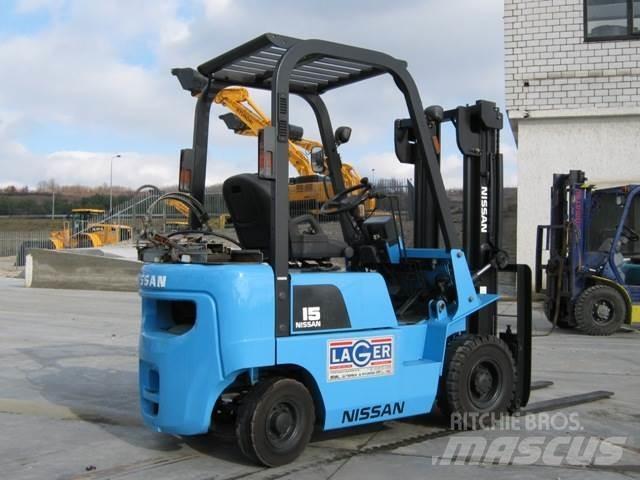Nissan PJ01A15 LPG 지게차
