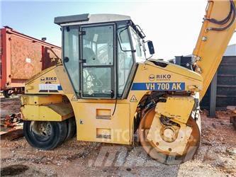 Stavostroj STA VH 700 AK 트윈 드럼 롤러