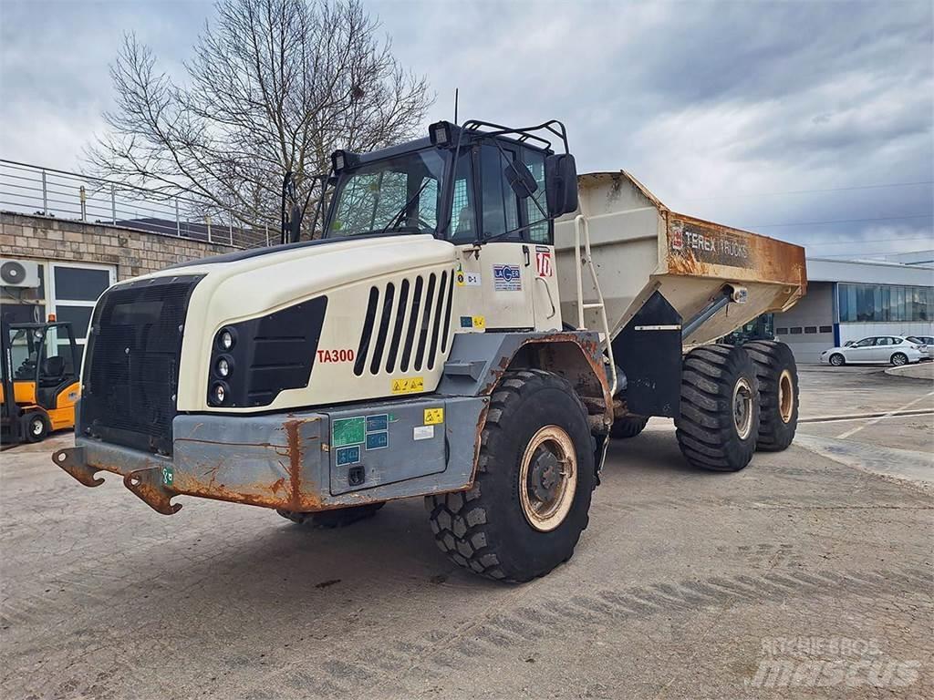 Terex TA300 연결식 홀러