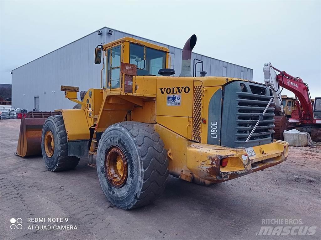 Volvo L180E  휠로우더