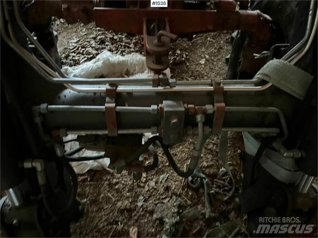 Belarus 820 트랙터