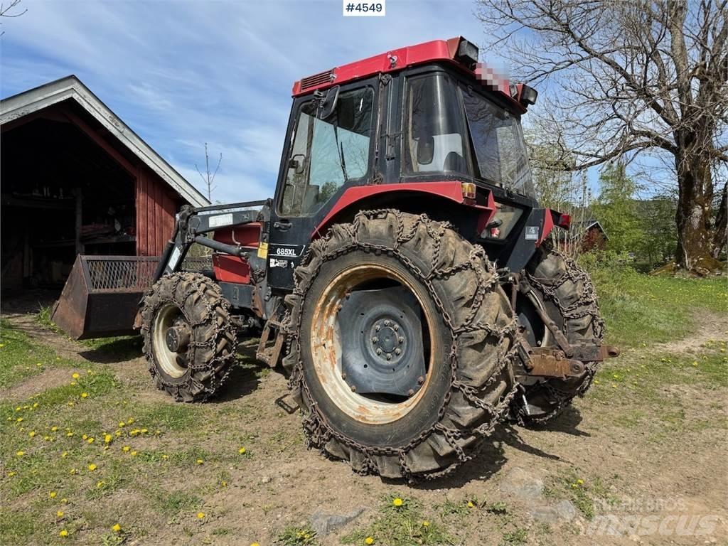 CASE 685 XL 트랙터