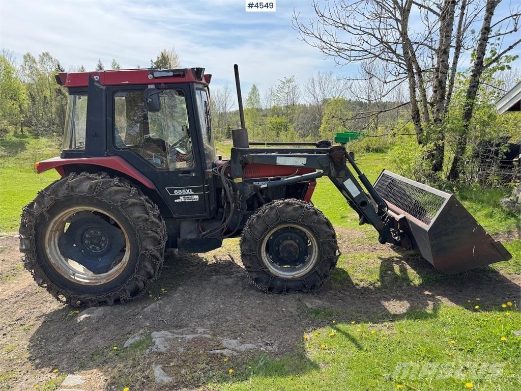 Case IH 685 XL 트랙터