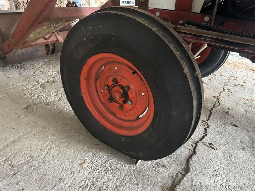 David Brown 885 트랙터