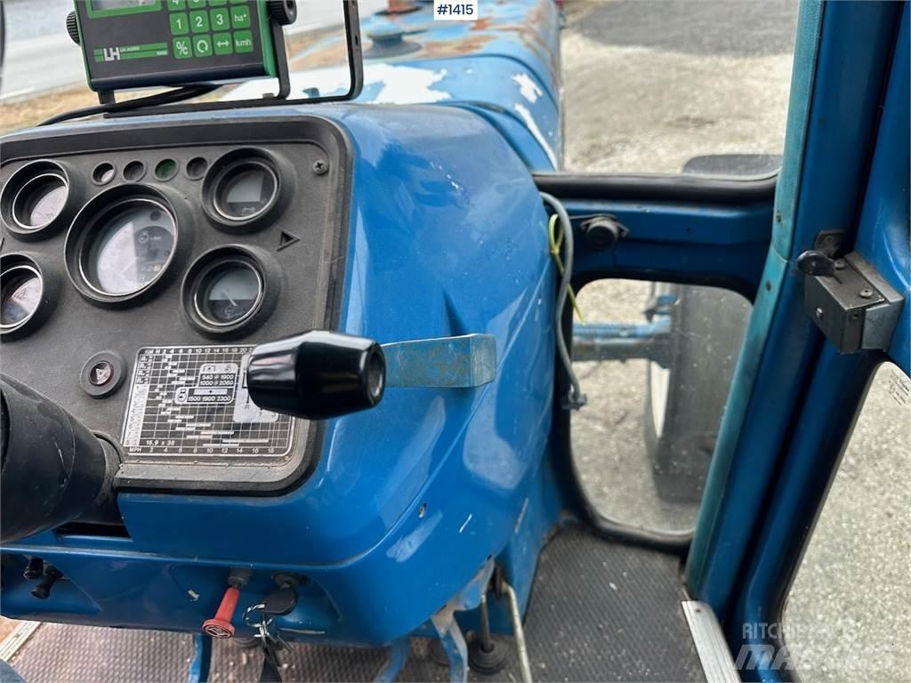 Ford 8210 트랙터