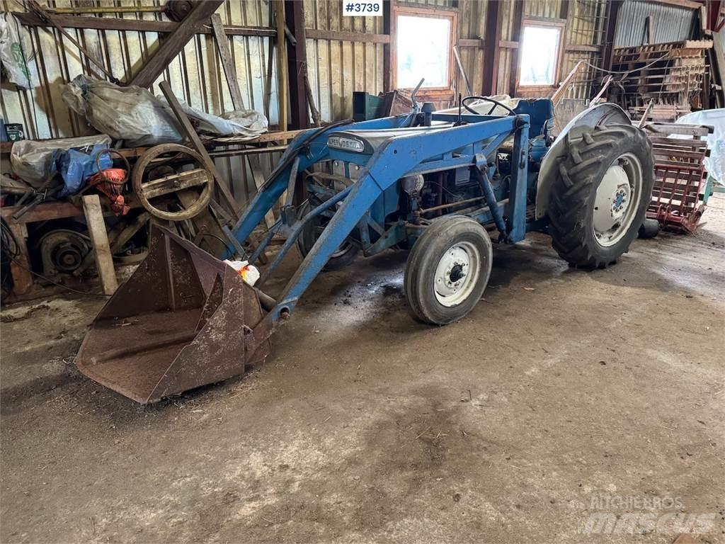 Ford Super Dexta 트랙터