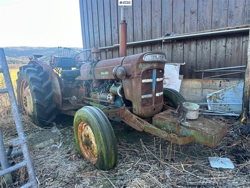Ford Super Dexta 트랙터