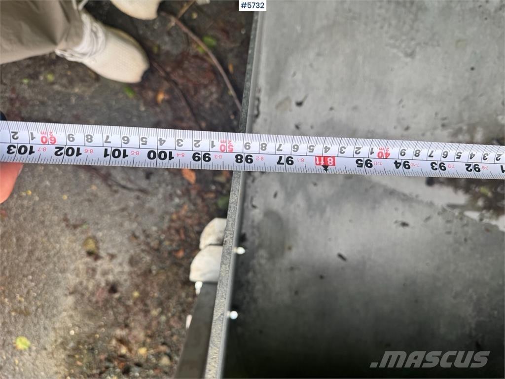 Holms SB24A 제설 블레이드 및 제설기