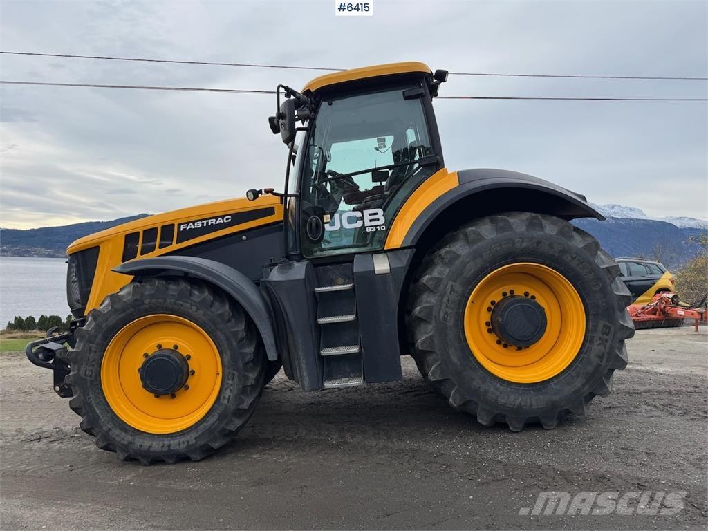 JCB 8310 Fastrac 트랙터