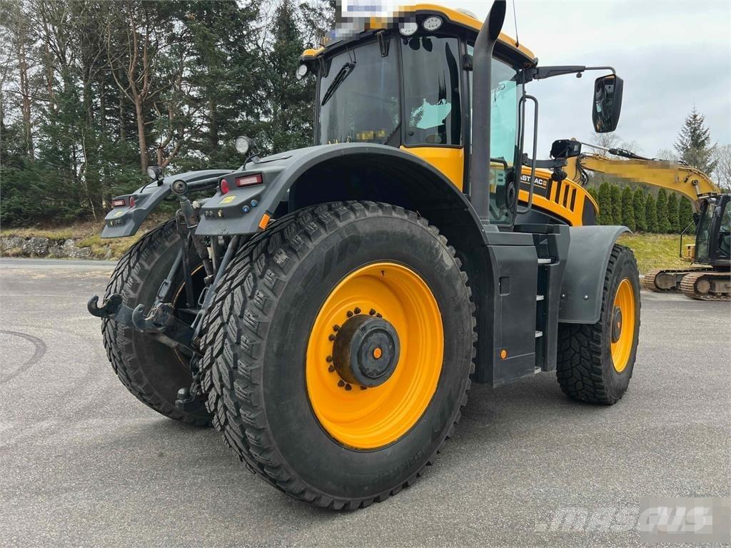 JCB Fastrac 8330 트랙터