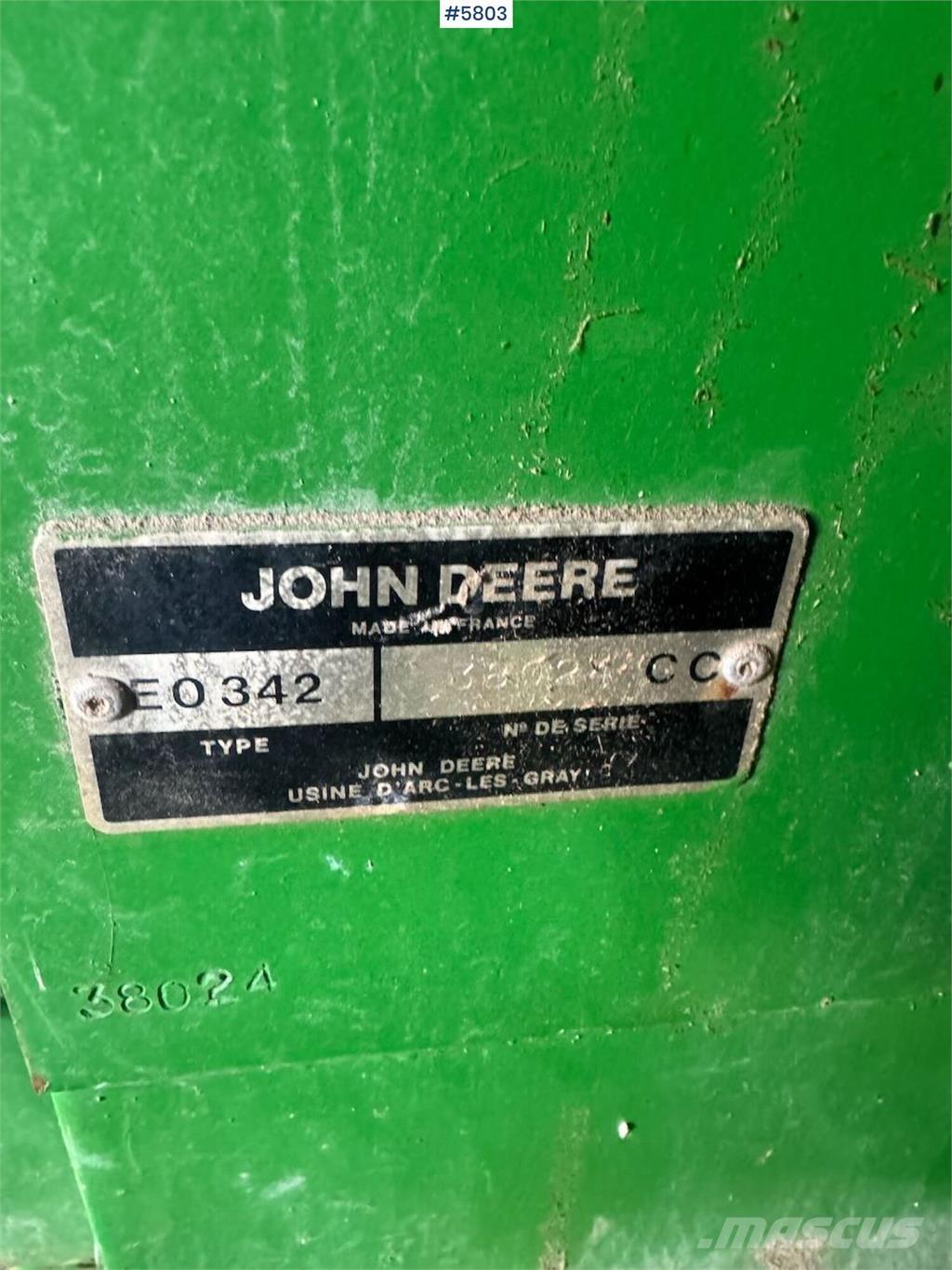 John Deere 342 기타 수확용 장비