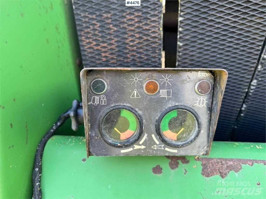 John Deere 550 기타 수확용 장비