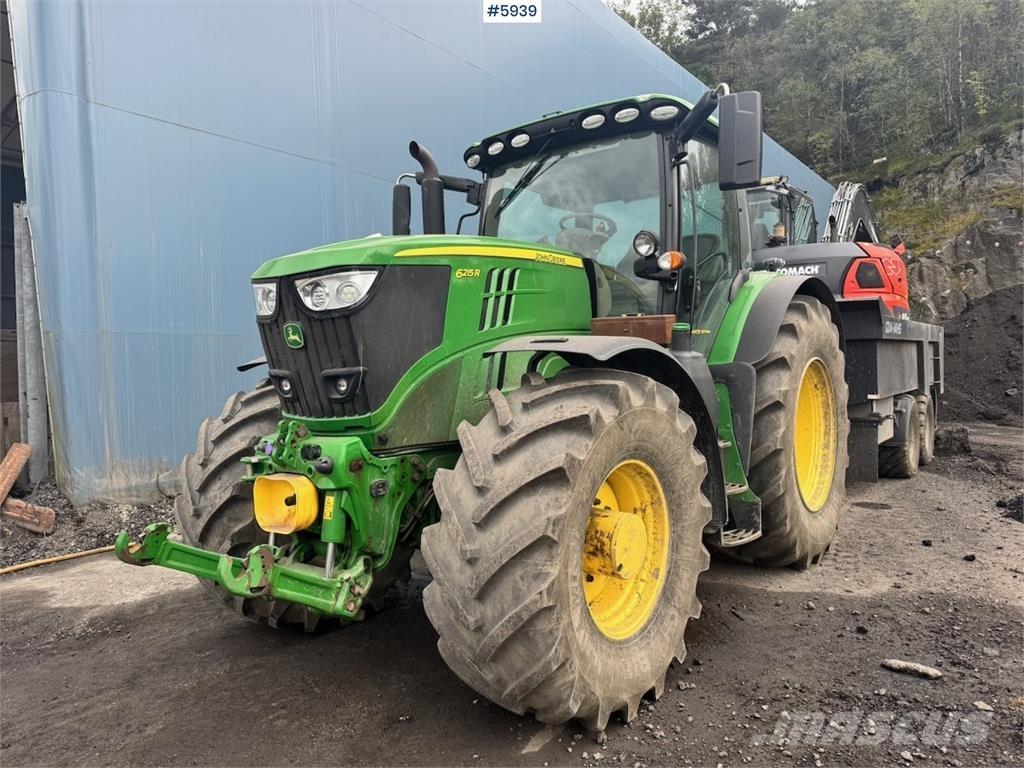 John Deere 6215R 트랙터