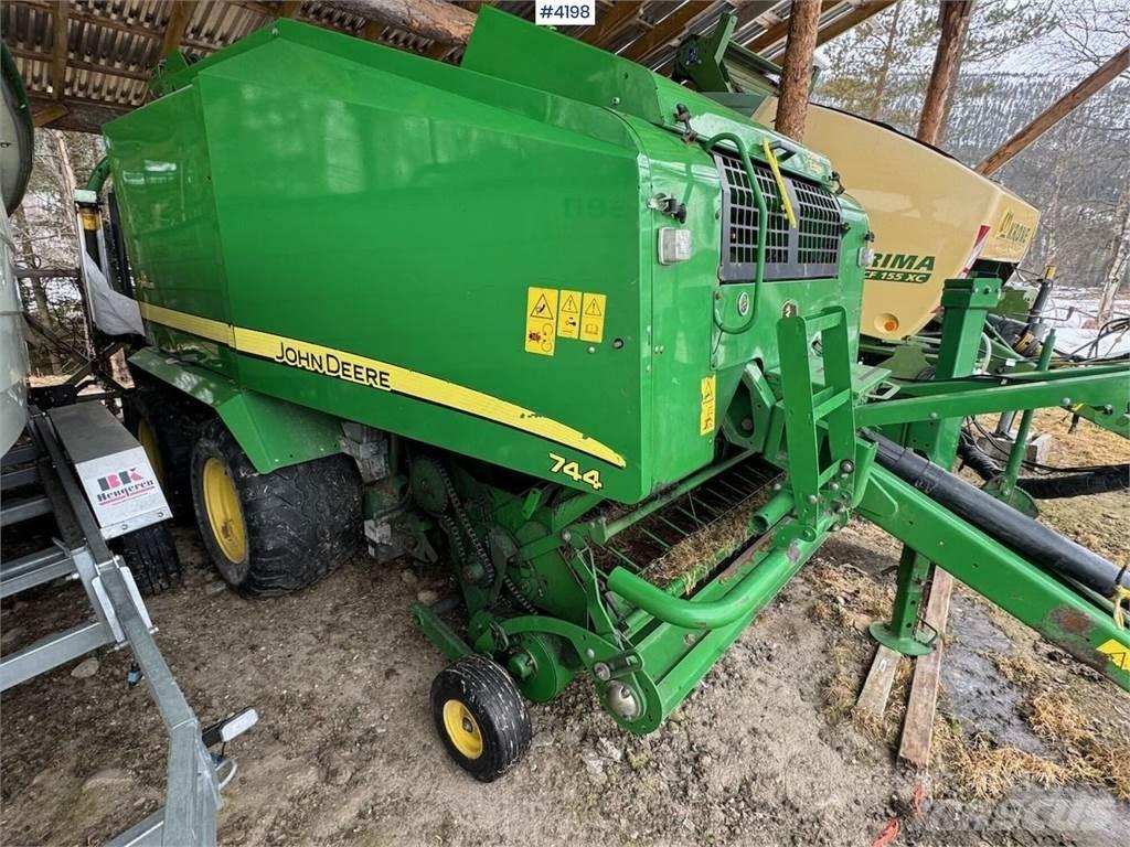 John Deere 744H 기타 수확용 장비