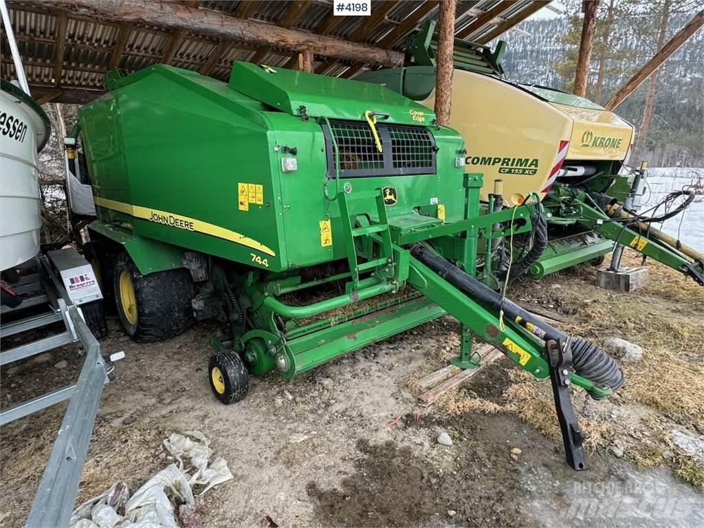John Deere 744H 기타 수확용 장비