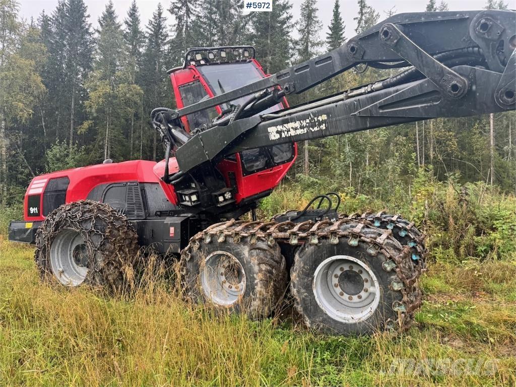 Komatsu 911-6 원목 하베스터