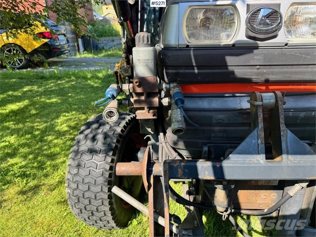 Kubota STA-35 트랙터