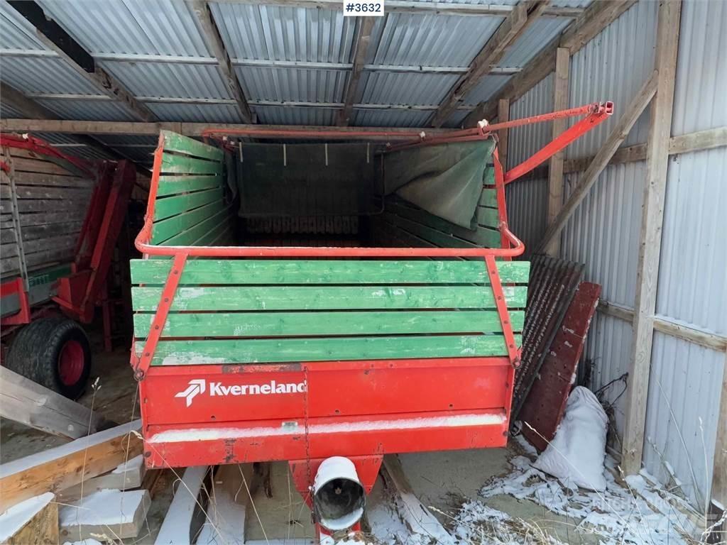 Kverneland UN7000 로딩웨건
