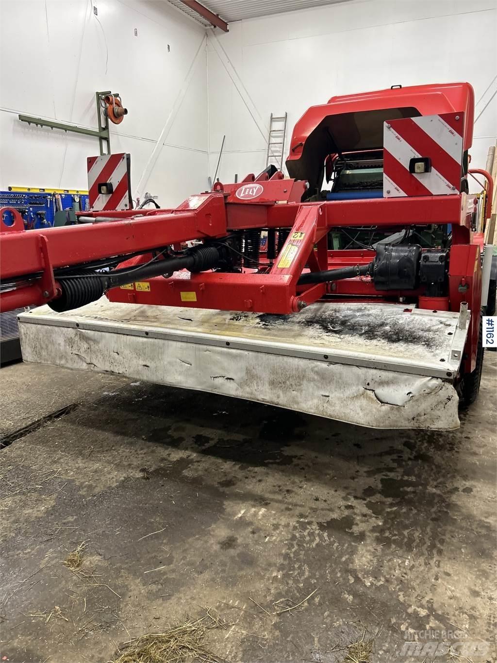 Lely 320 PC 기타 수확용 장비