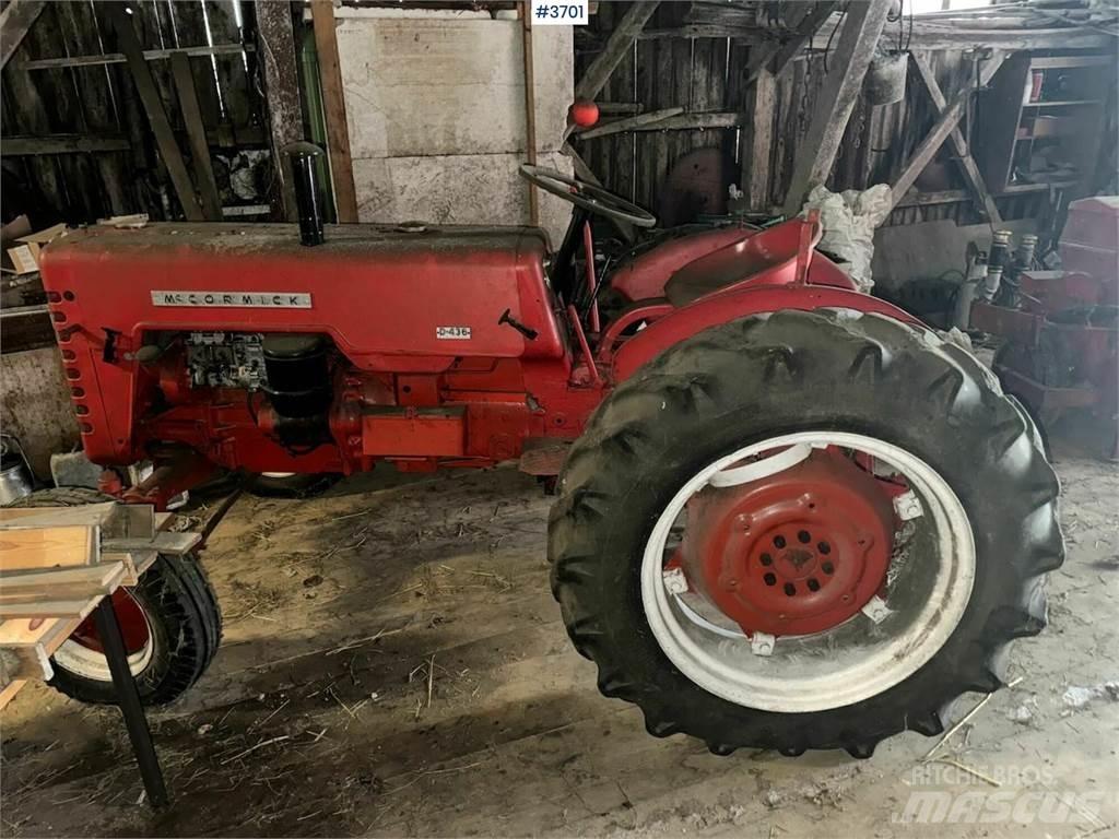 McCormick D-436 트랙터