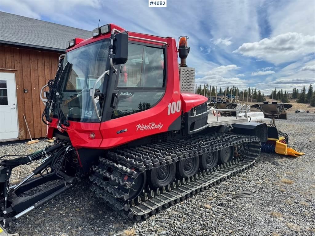  Pisten Bully 100 제설 블레이드 및 제설기