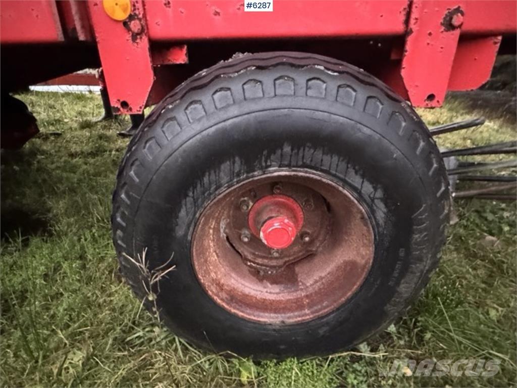 Pöttinger Boss 기타 수확용 장비