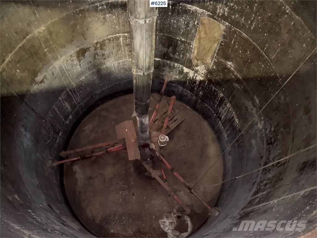 TKS Fylltømmer. 기타 트랙터 부속품