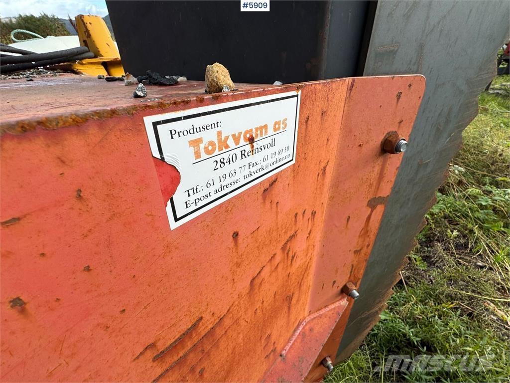 Tokvam 24GTHS 제설 블레이드 및 제설기