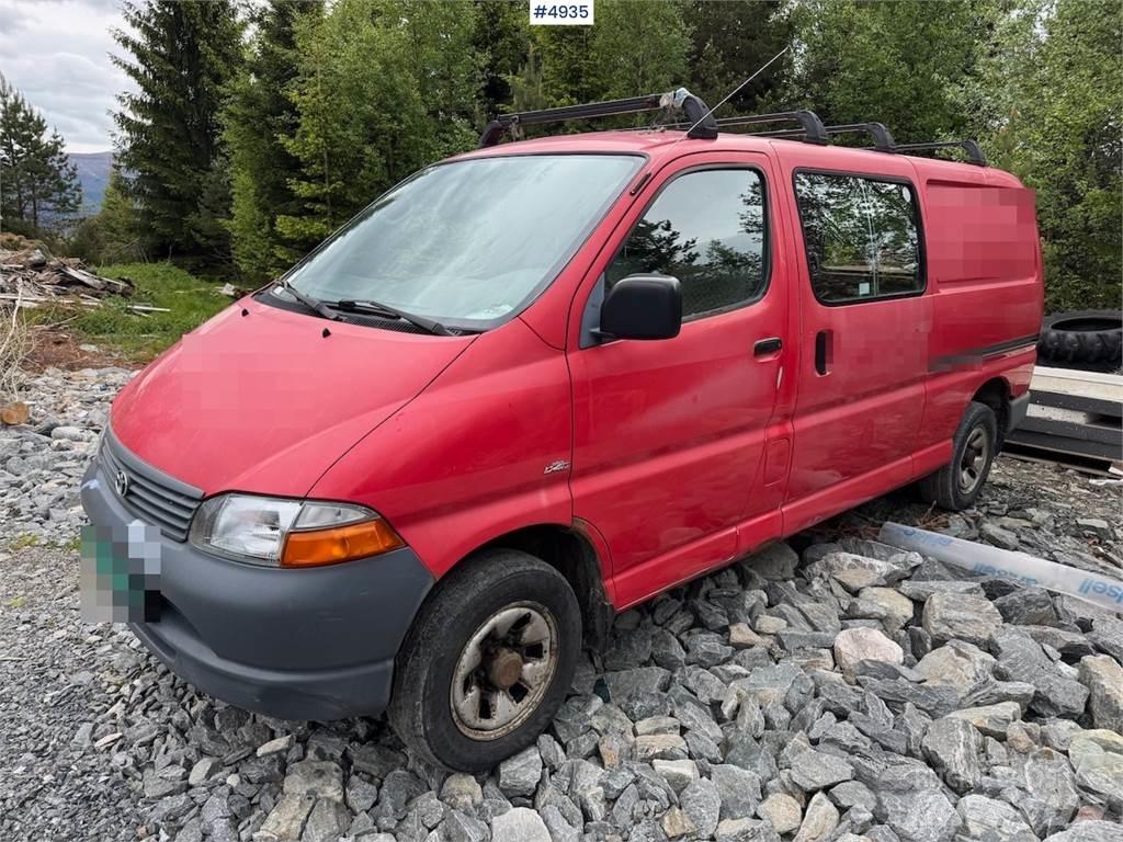 Toyota Hiace 4WD 패널 화물차