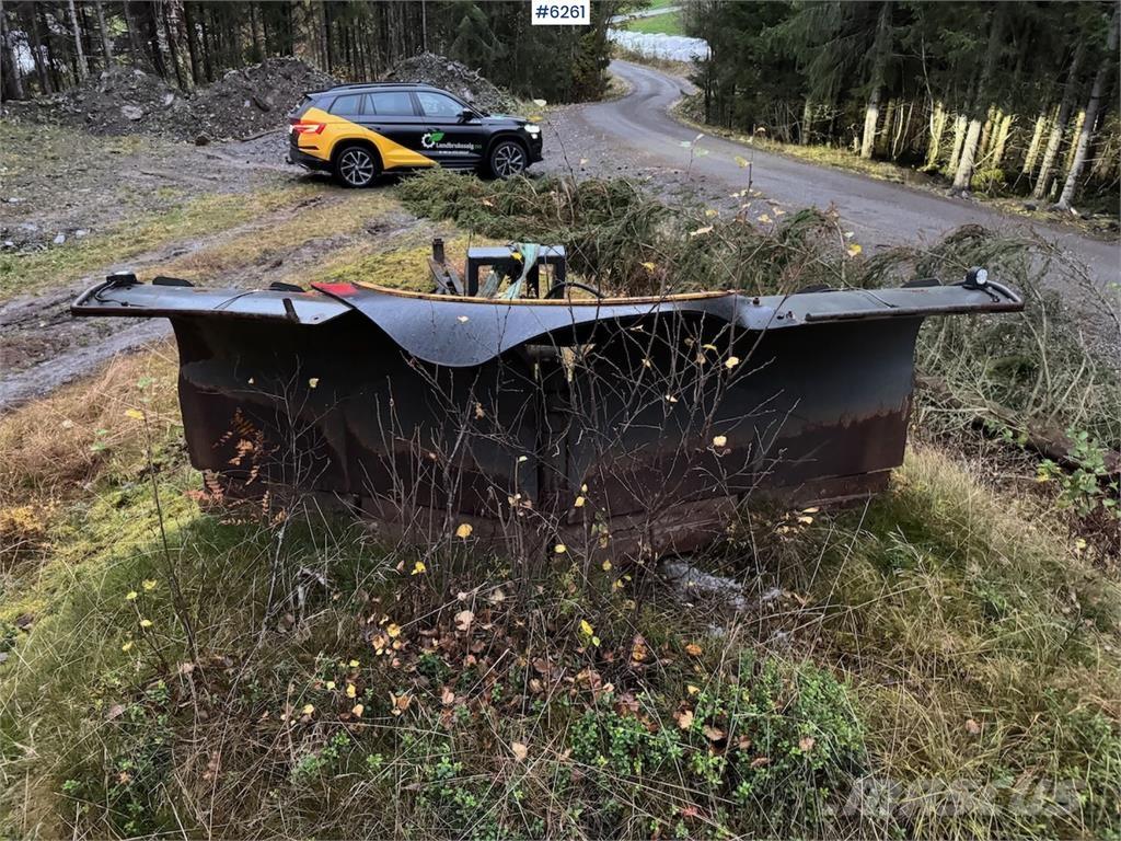 Uni-väg UV-320 제설 블레이드 및 제설기