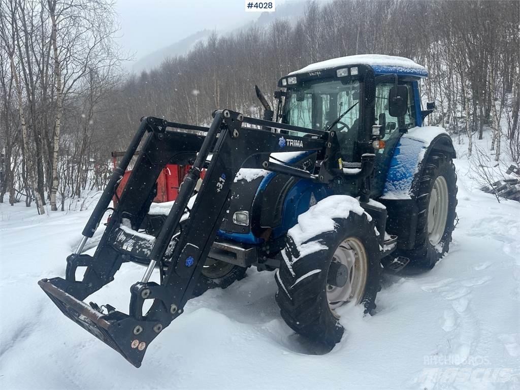 Valtra N122 트랙터