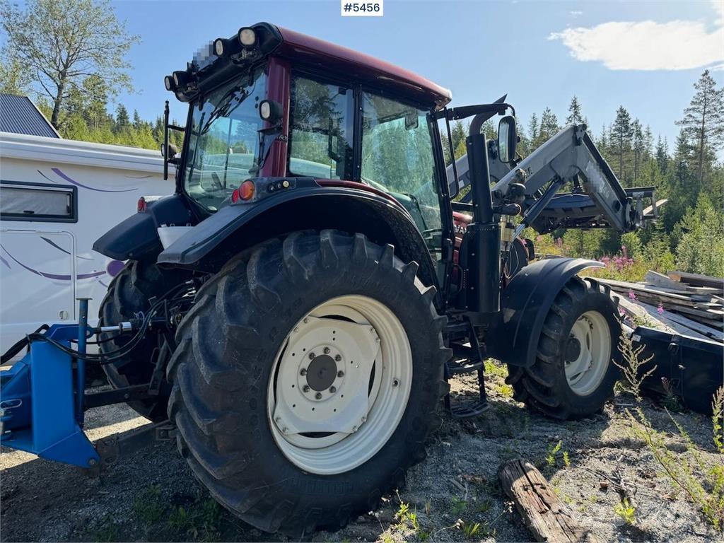 Valtra N123 트랙터